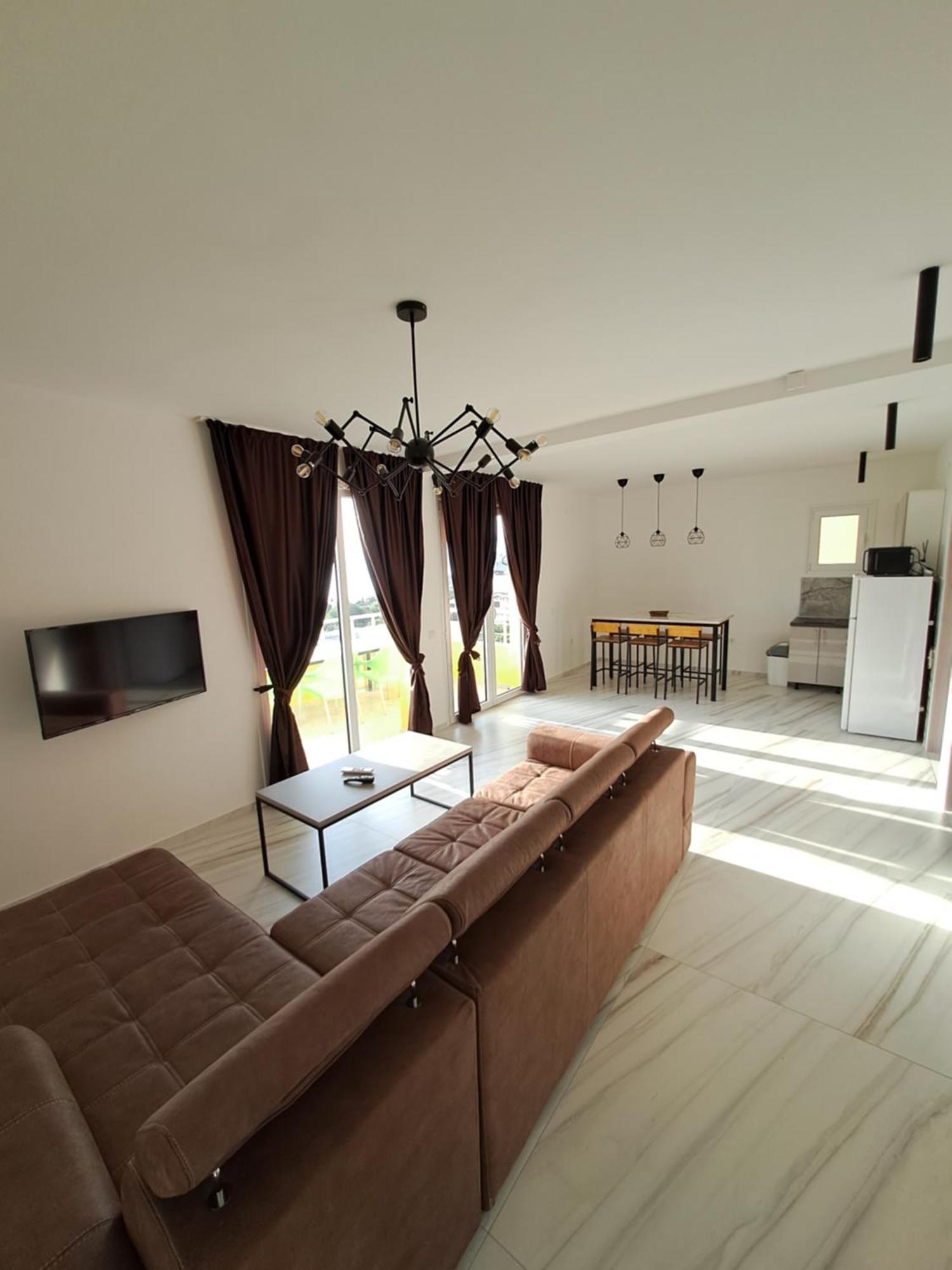 Apartments Miles يوتجيها المظهر الخارجي الصورة