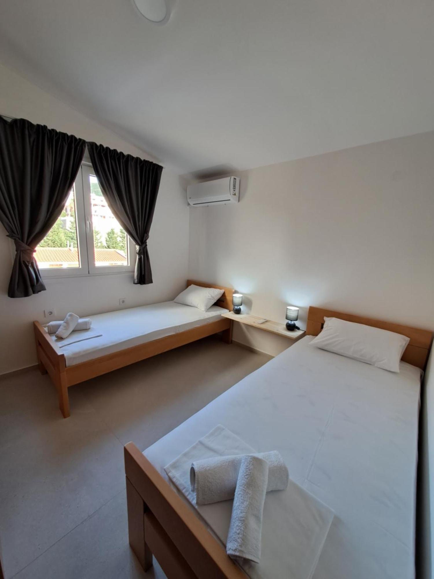 Apartments Miles يوتجيها المظهر الخارجي الصورة