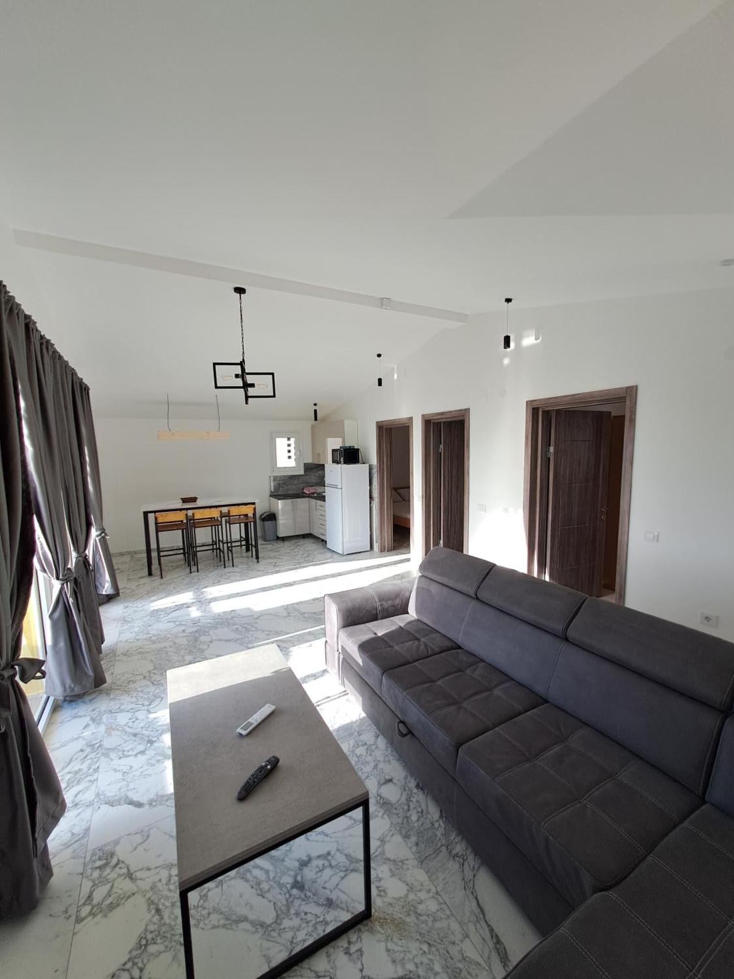 Apartments Miles يوتجيها المظهر الخارجي الصورة
