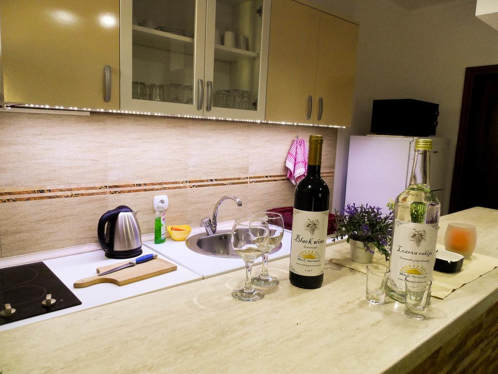 Apartments Miles يوتجيها المظهر الخارجي الصورة