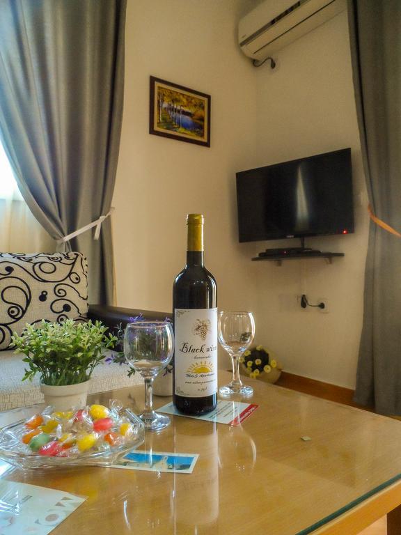 Apartments Miles يوتجيها المظهر الخارجي الصورة